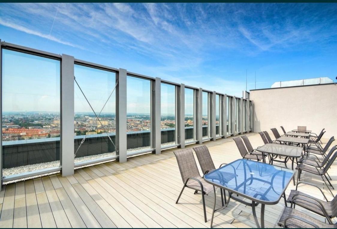Hanza Tower De Lux